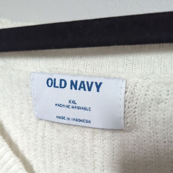 Old Navy Cream V-Neck Sweater Relaxed Fit - Picture 3 of 5